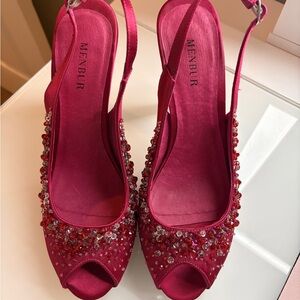Menbur Fuchsia Satin Heels